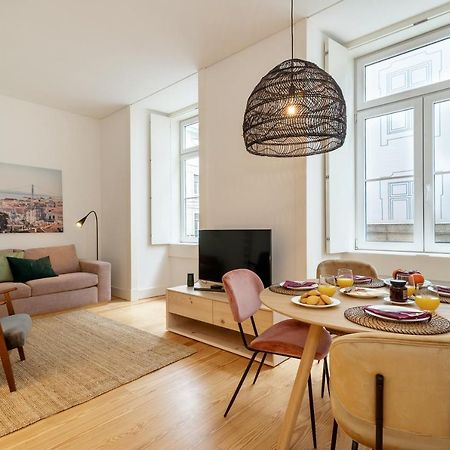 Modern 1Bdr In Downtown Lisbon By Lovelystay Exterior foto