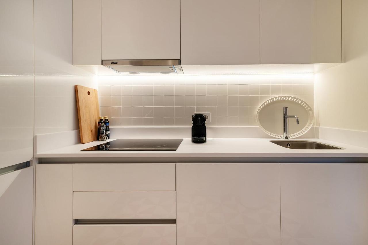 Modern 1Bdr In Downtown Lisbon By Lovelystay Exterior foto
