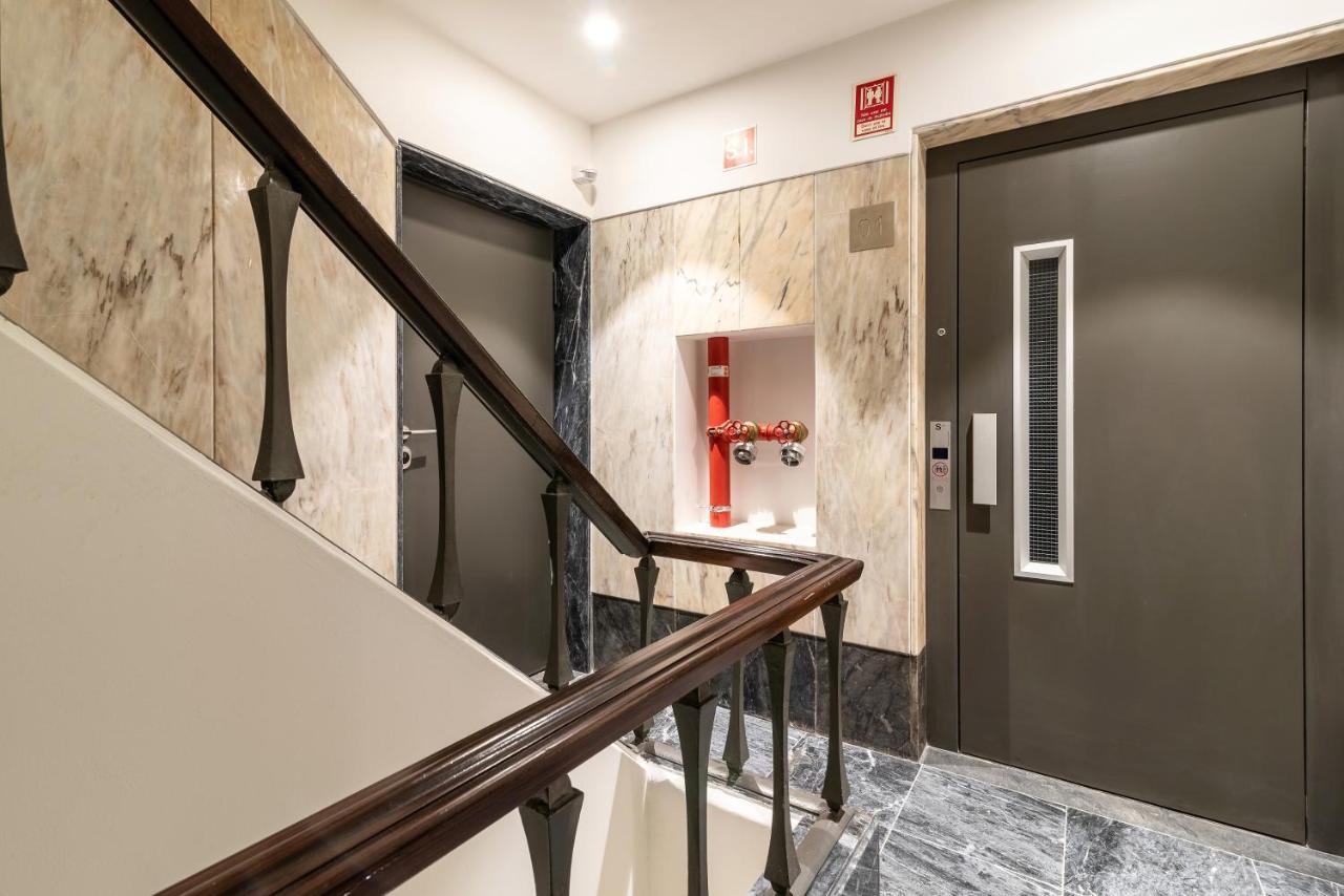 Modern 1Bdr In Downtown Lisbon By Lovelystay Exterior foto