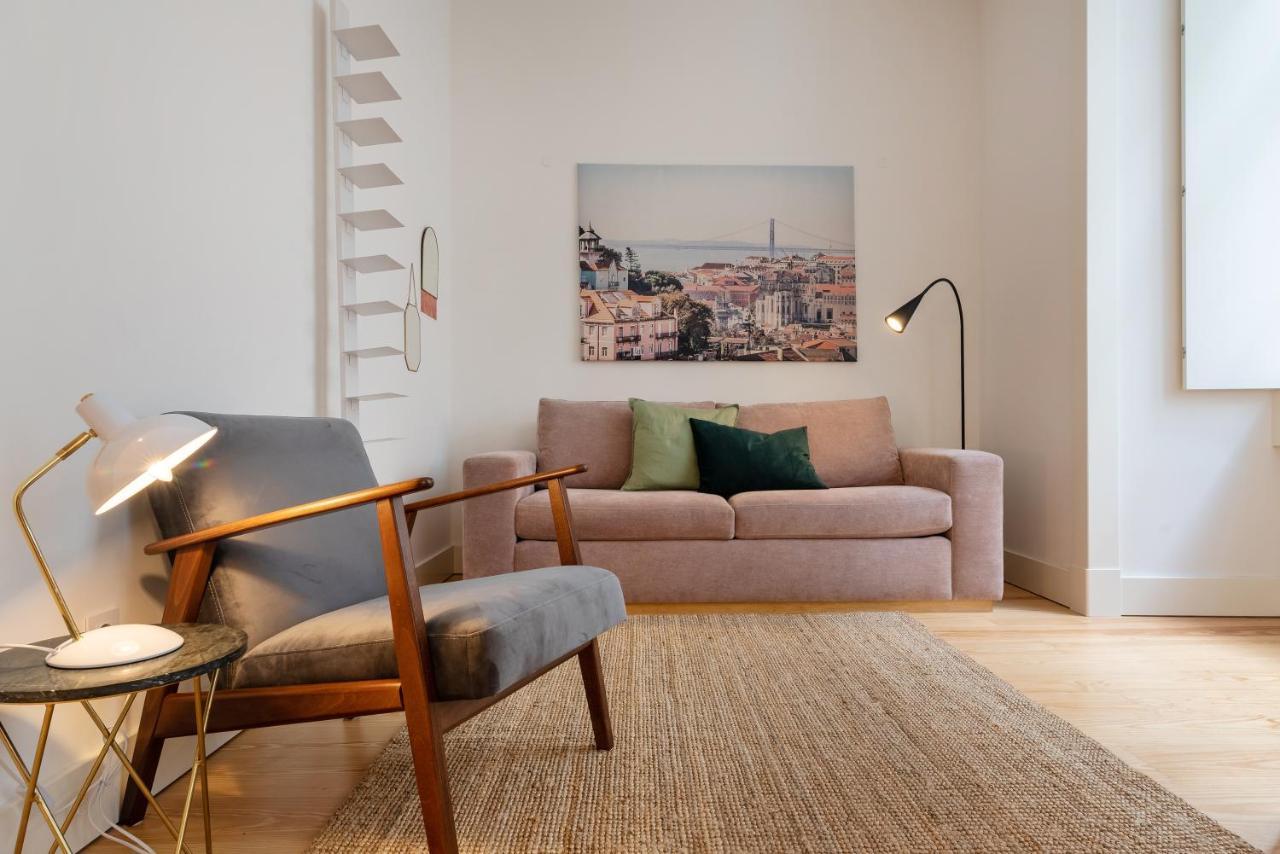 Modern 1Bdr In Downtown Lisbon By Lovelystay Exterior foto